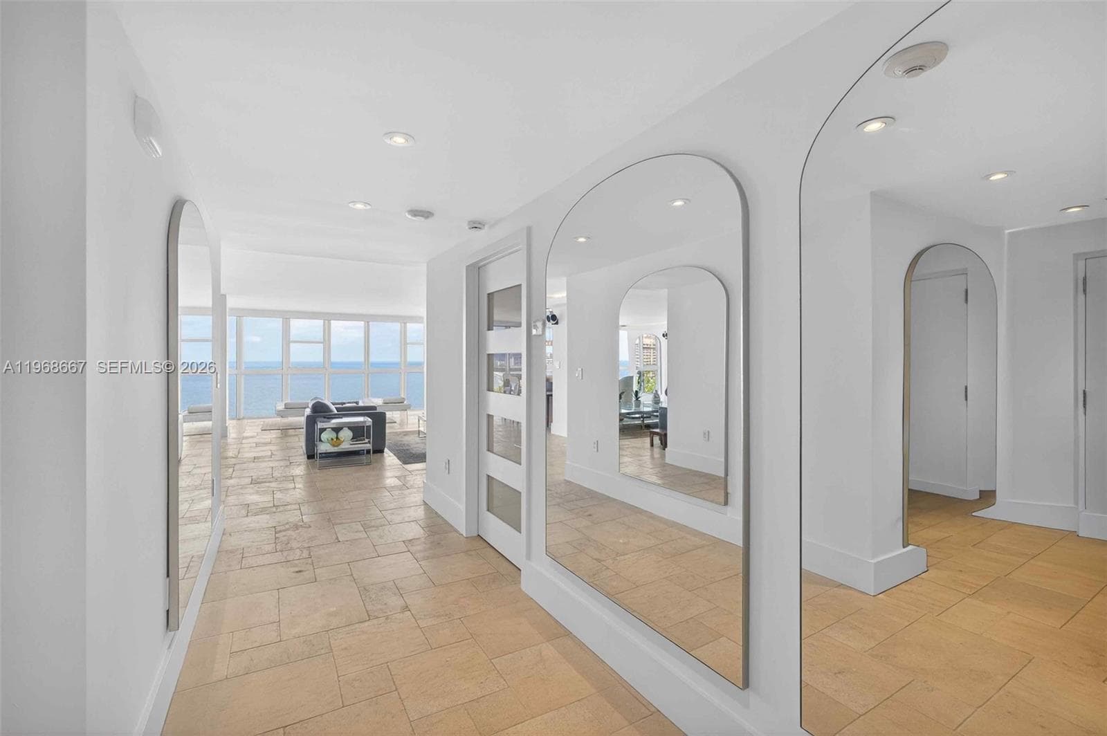 600 Grapetree Dr, Key Biscayne FL 33149 — 19