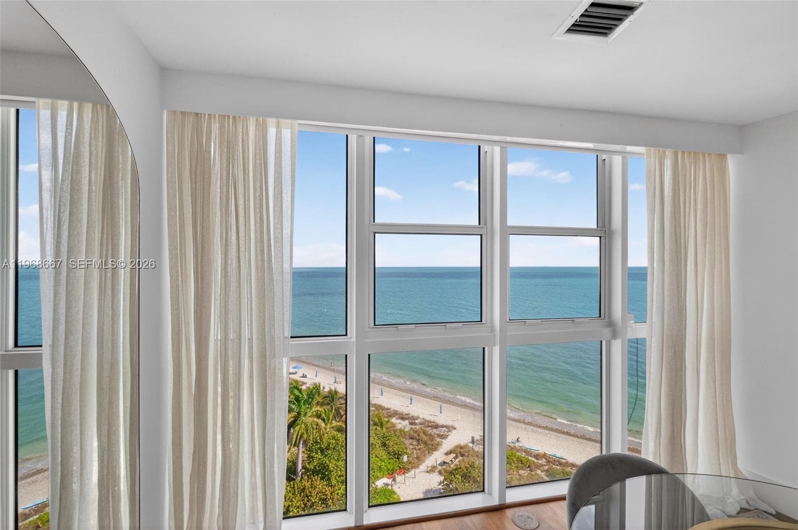 600 Grapetree Dr, Key Biscayne FL 33149 — 29