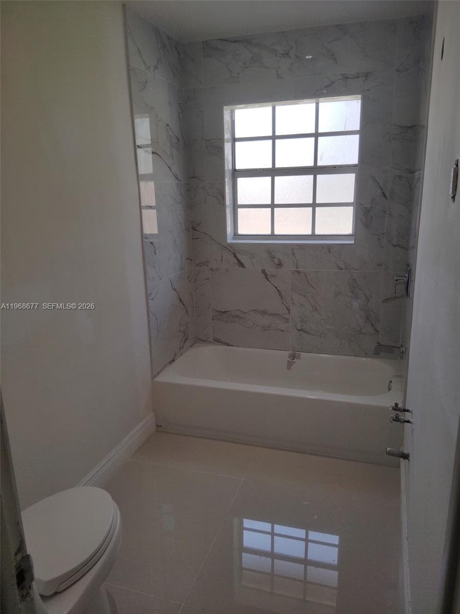 1315 NW 196th Ter, Miami Gardens FL 33169 — 10