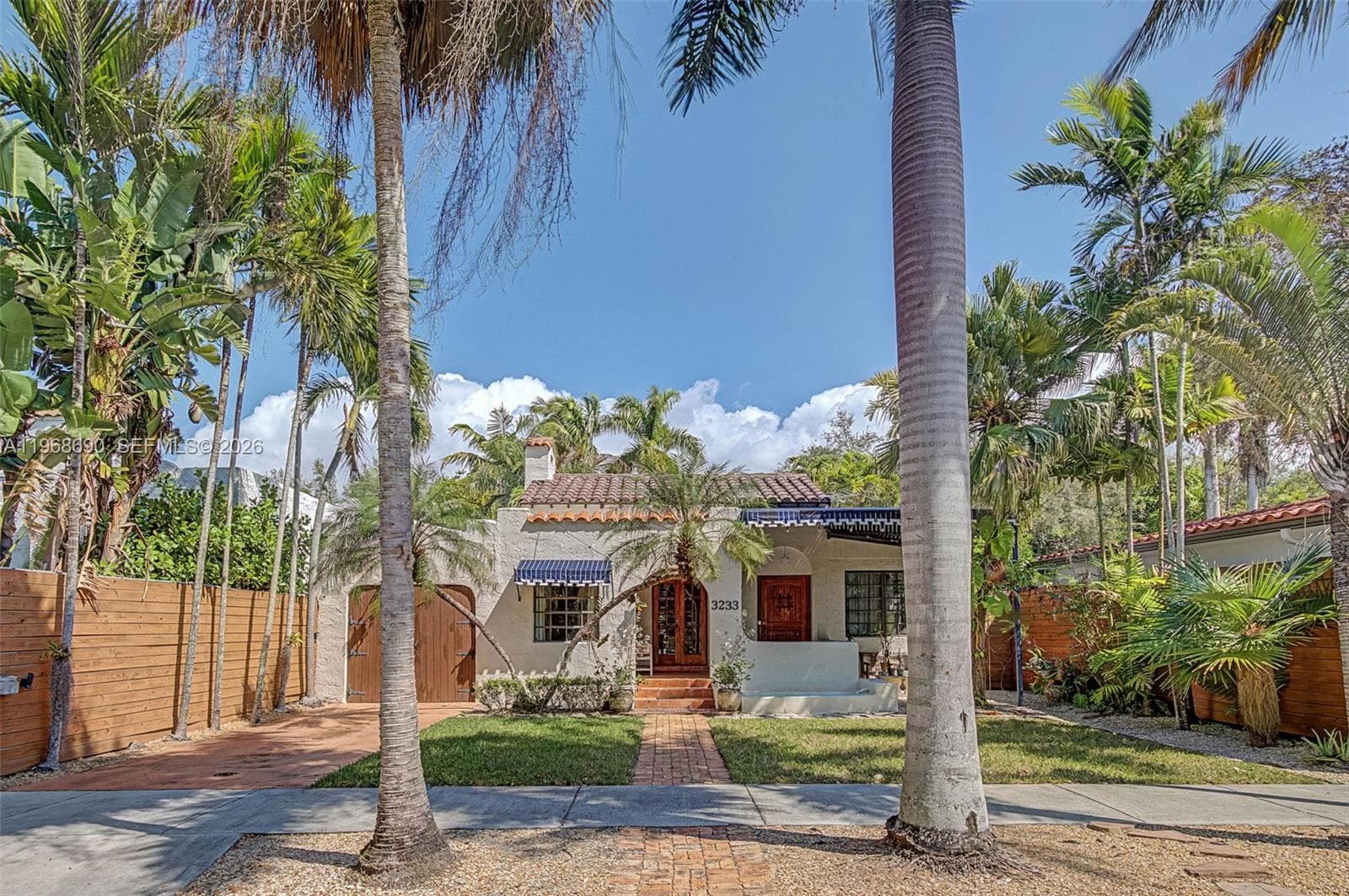 3233 Crystal Ct, Miami FL 33133 — 2