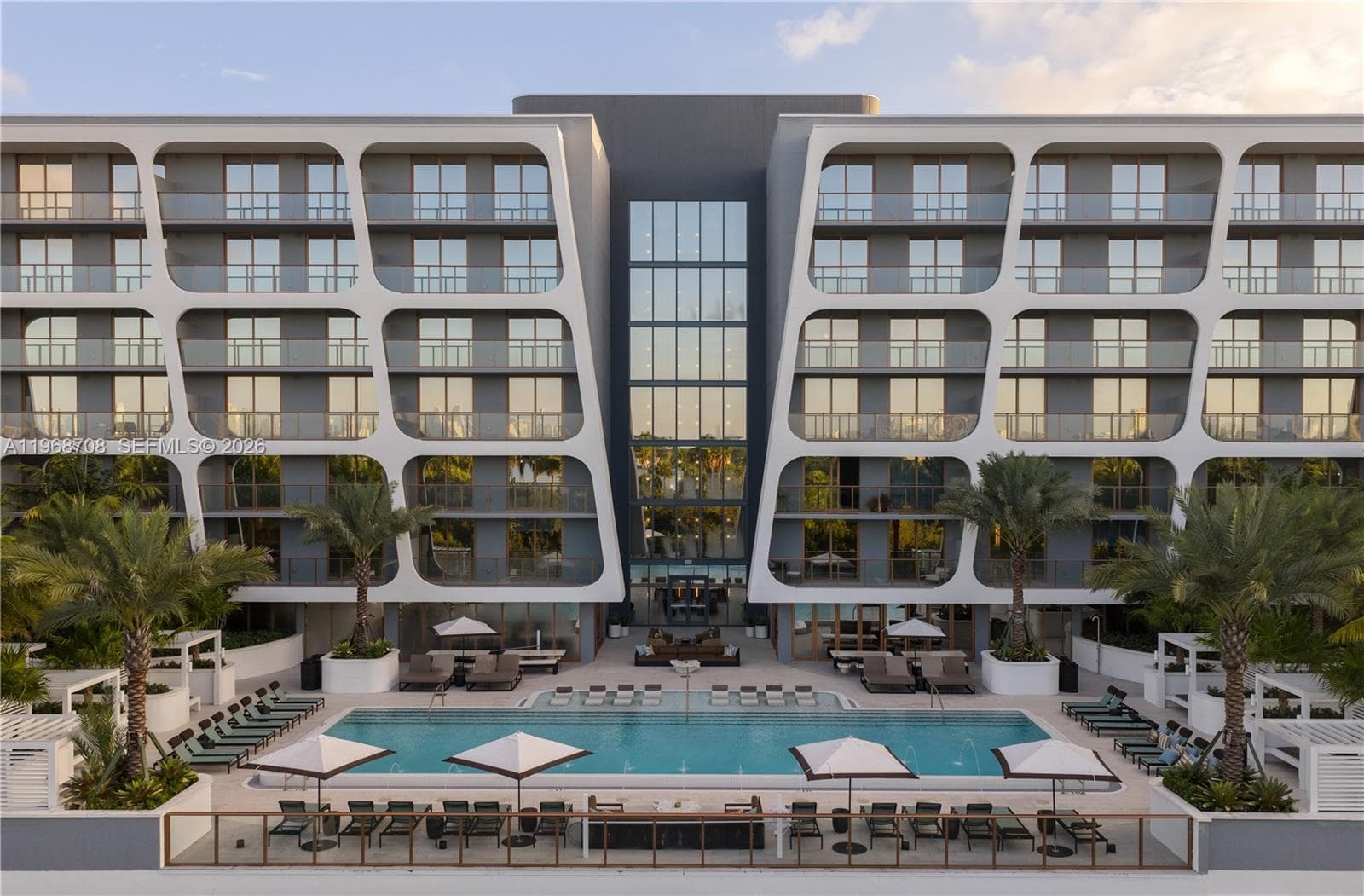 3900 Alton Road # 719, Miami Beach FL 33140 — 2