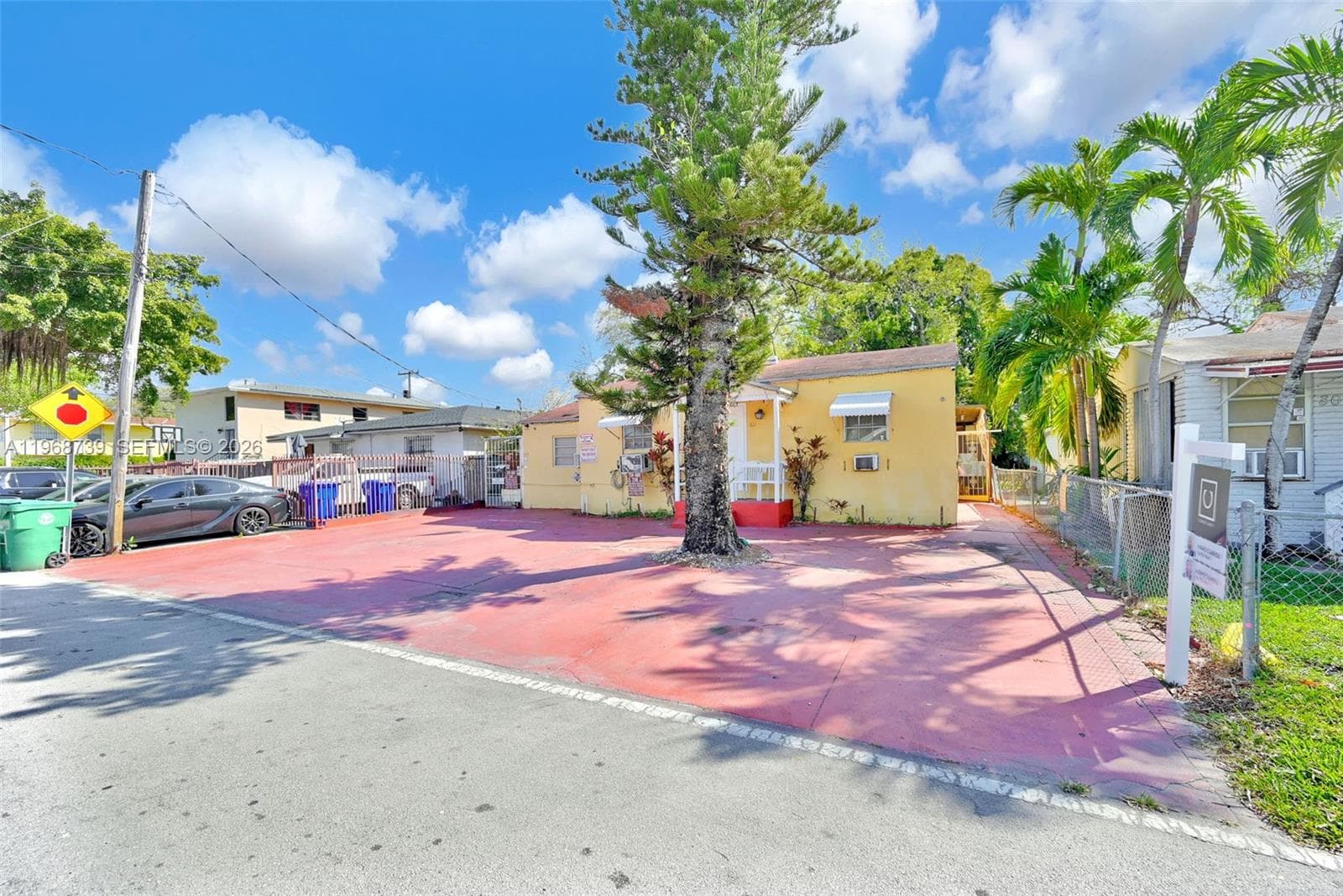 811 NW 24th Ct, Miami FL 33125 — 2