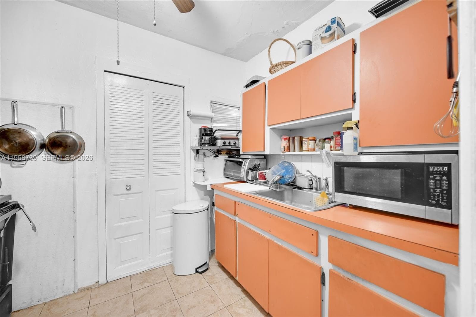 811 NW 24th Ct, Miami FL 33125 — 16