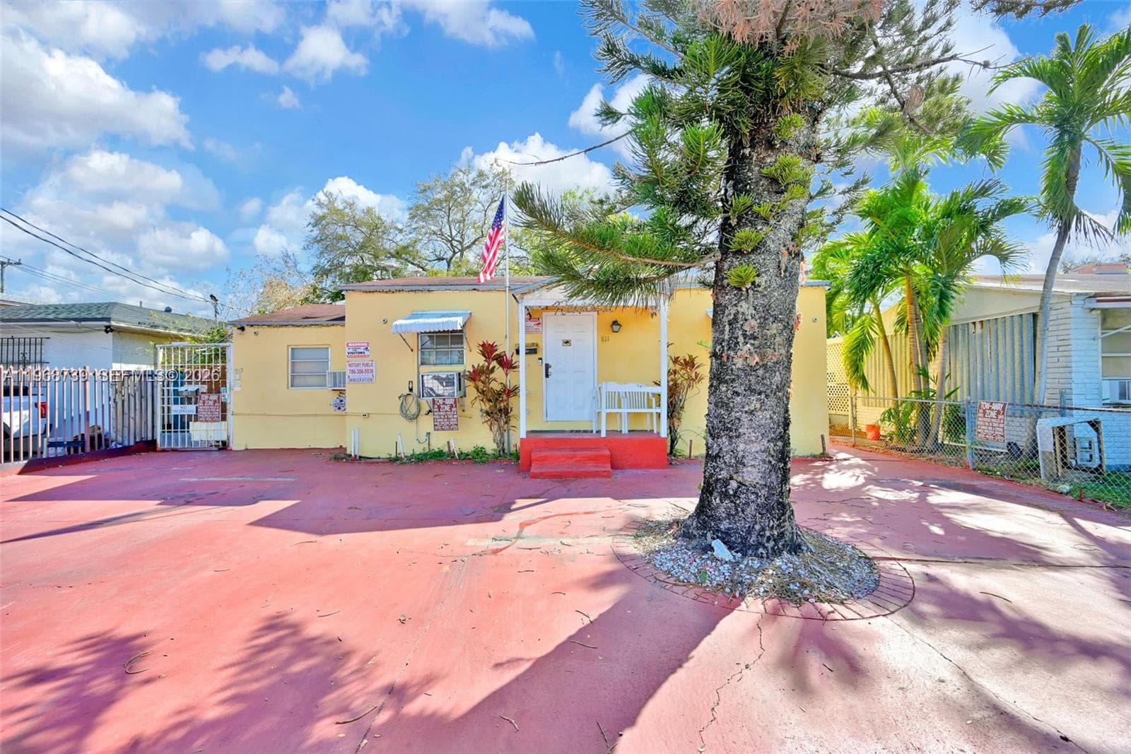 811 NW 24th Ct, Miami FL 33125 — 3