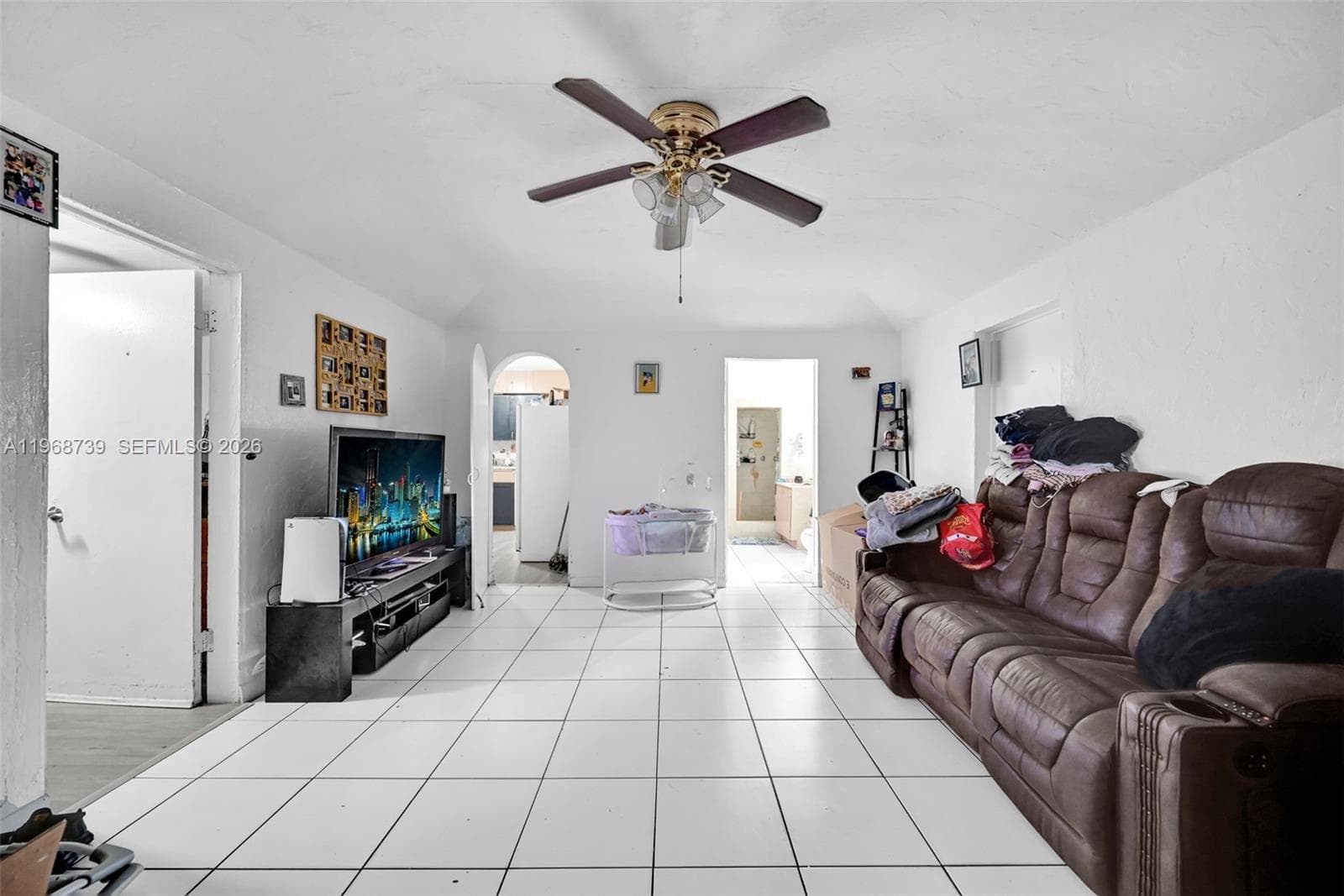 811 NW 24th Ct, Miami FL 33125 — 5