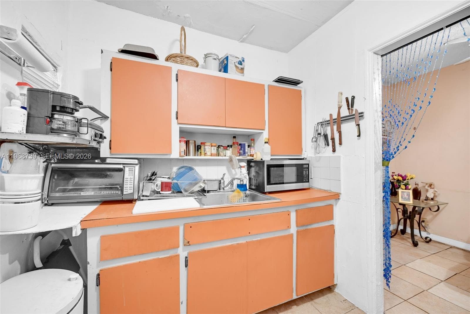 811 NW 24th Ct, Miami FL 33125 — 15