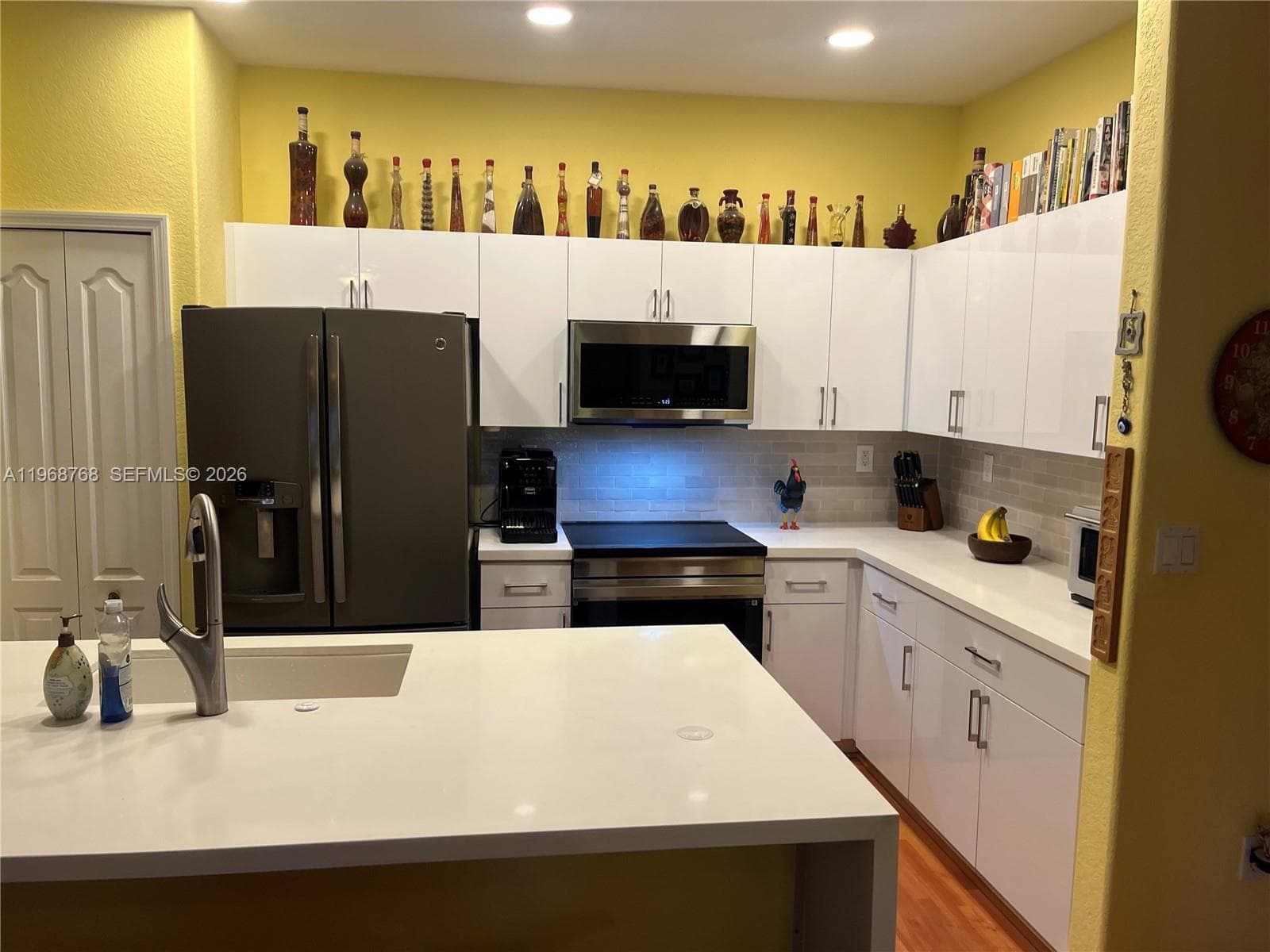 7469 NW 112th Pl, Doral FL 33178 — 10