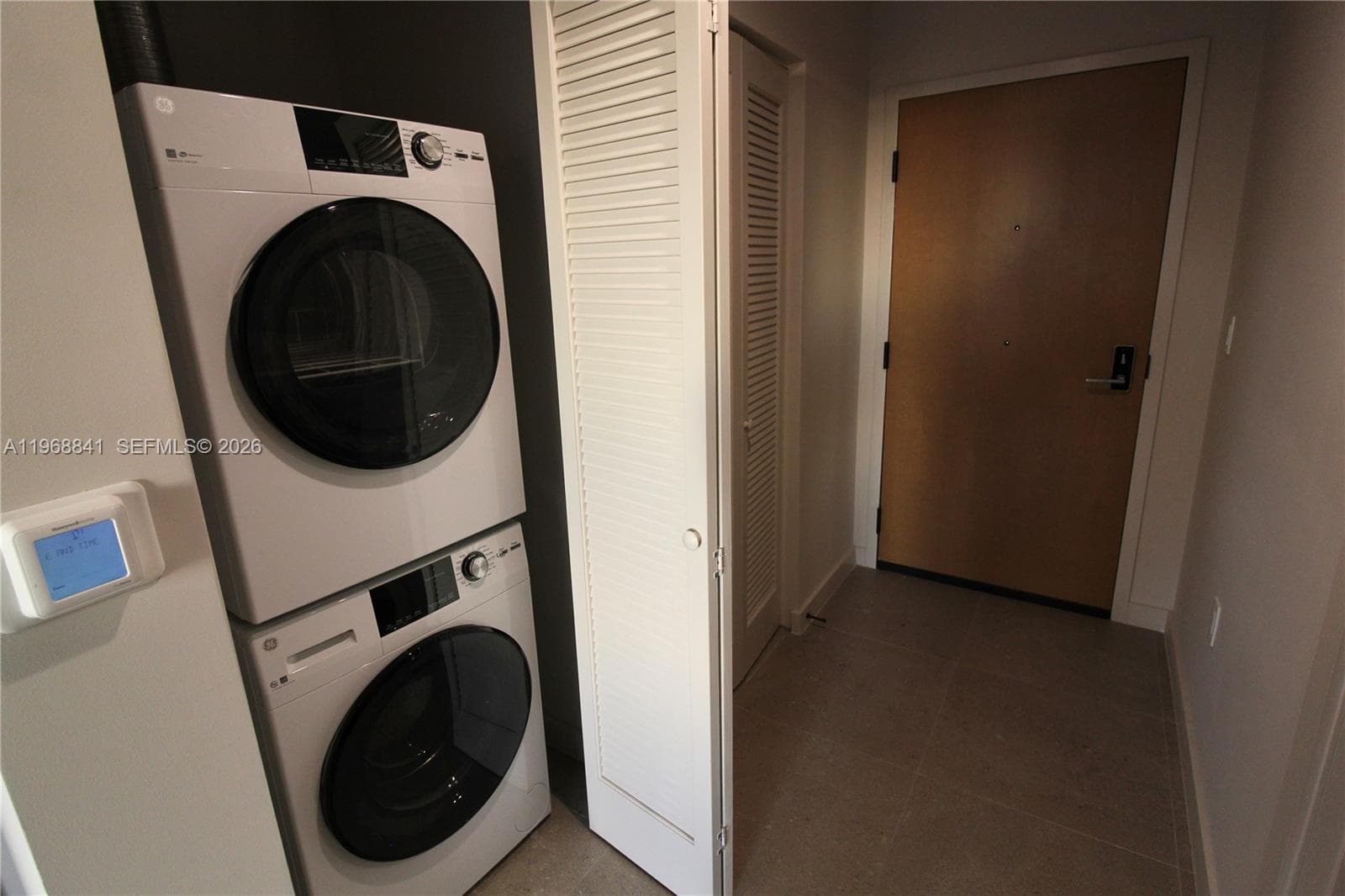 11 NE 6 St # 2114, Miami FL 33132 — 9