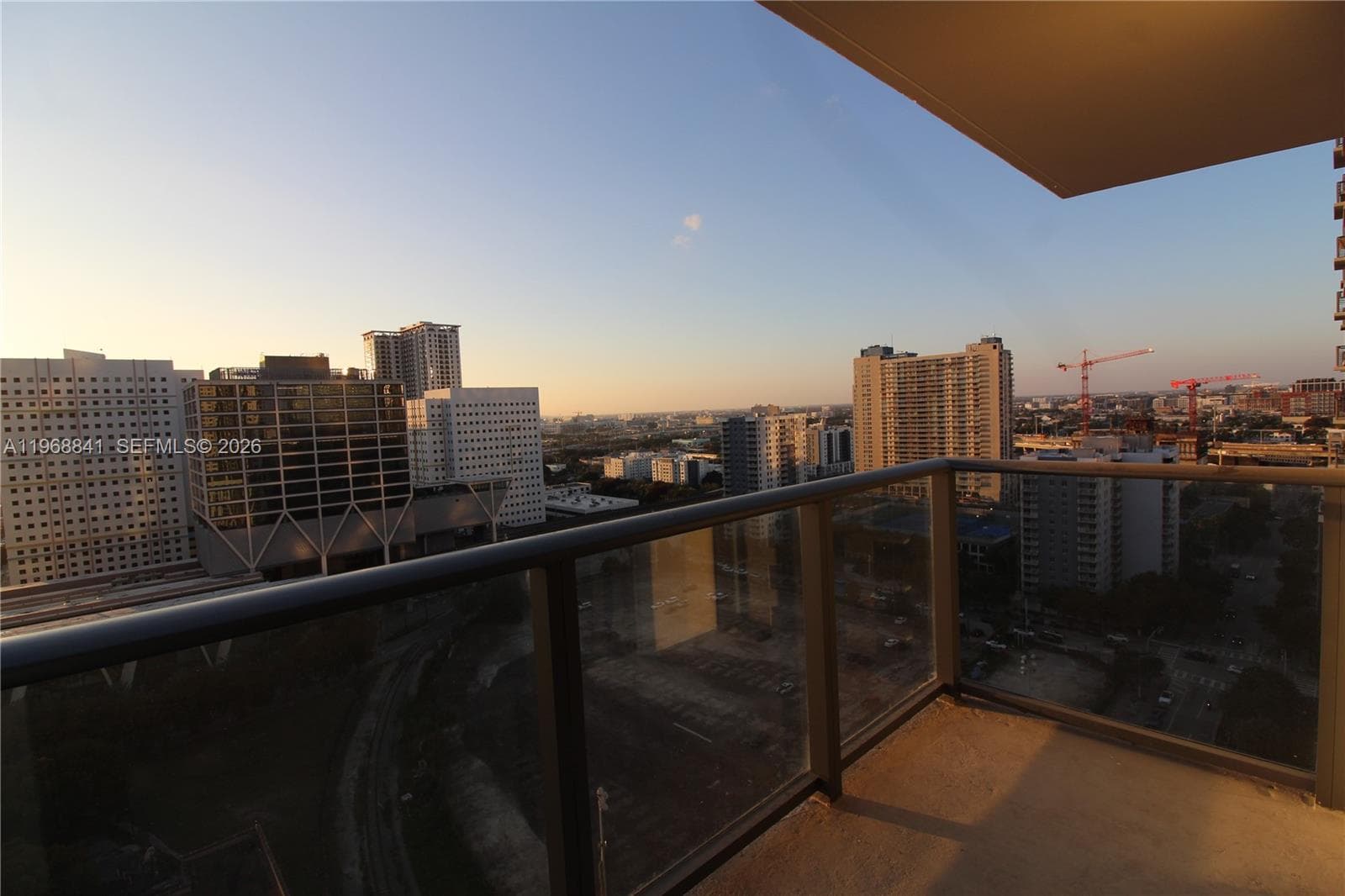 11 NE 6 St # 2114, Miami FL 33132 — 11