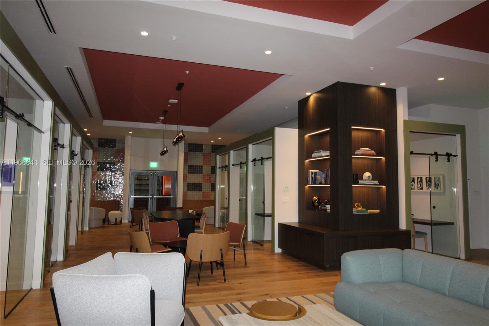 11 NE 6 St # 2114, Miami FL 33132 — 21