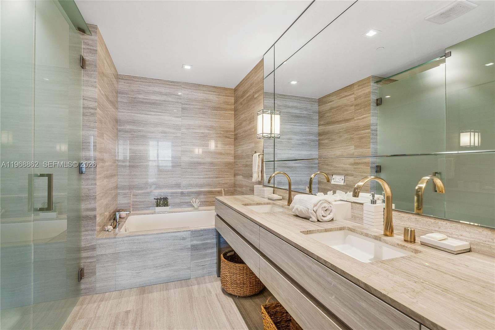 18975 Collins Ave # 4502, Sunny Isles Beach FL 33160 — 23