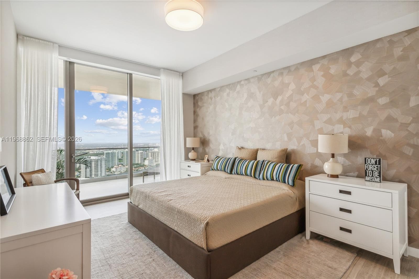 18975 Collins Ave # 4502, Sunny Isles Beach FL 33160 — 33