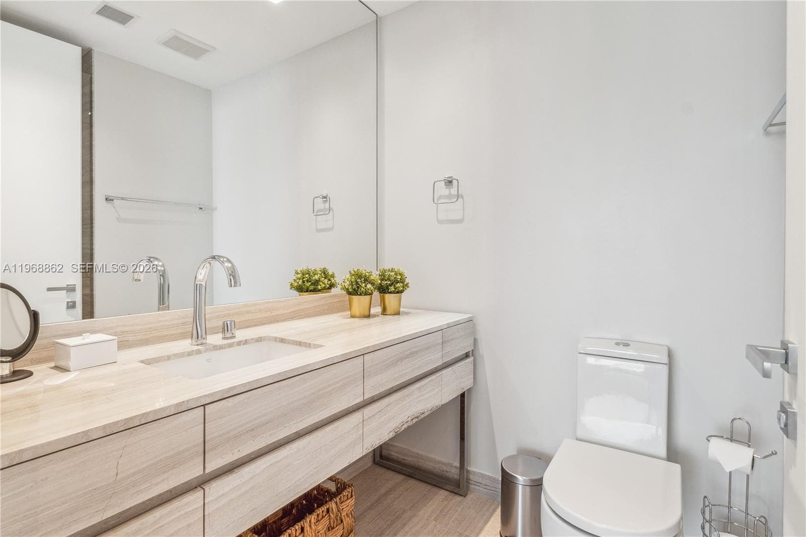 18975 Collins Ave # 4502, Sunny Isles Beach FL 33160 — 34