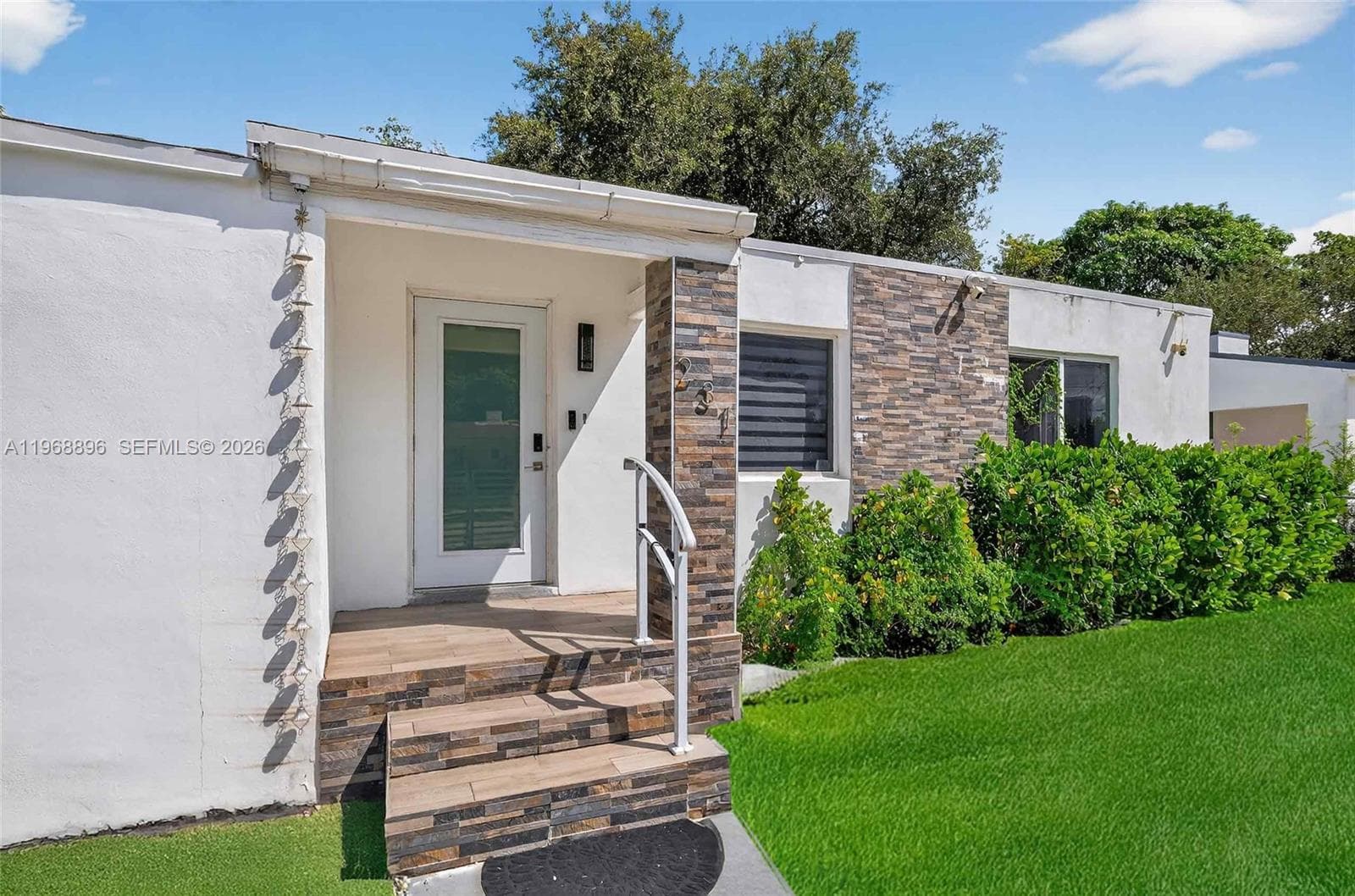 231 NW 44th St, Miami FL 33127 — 32