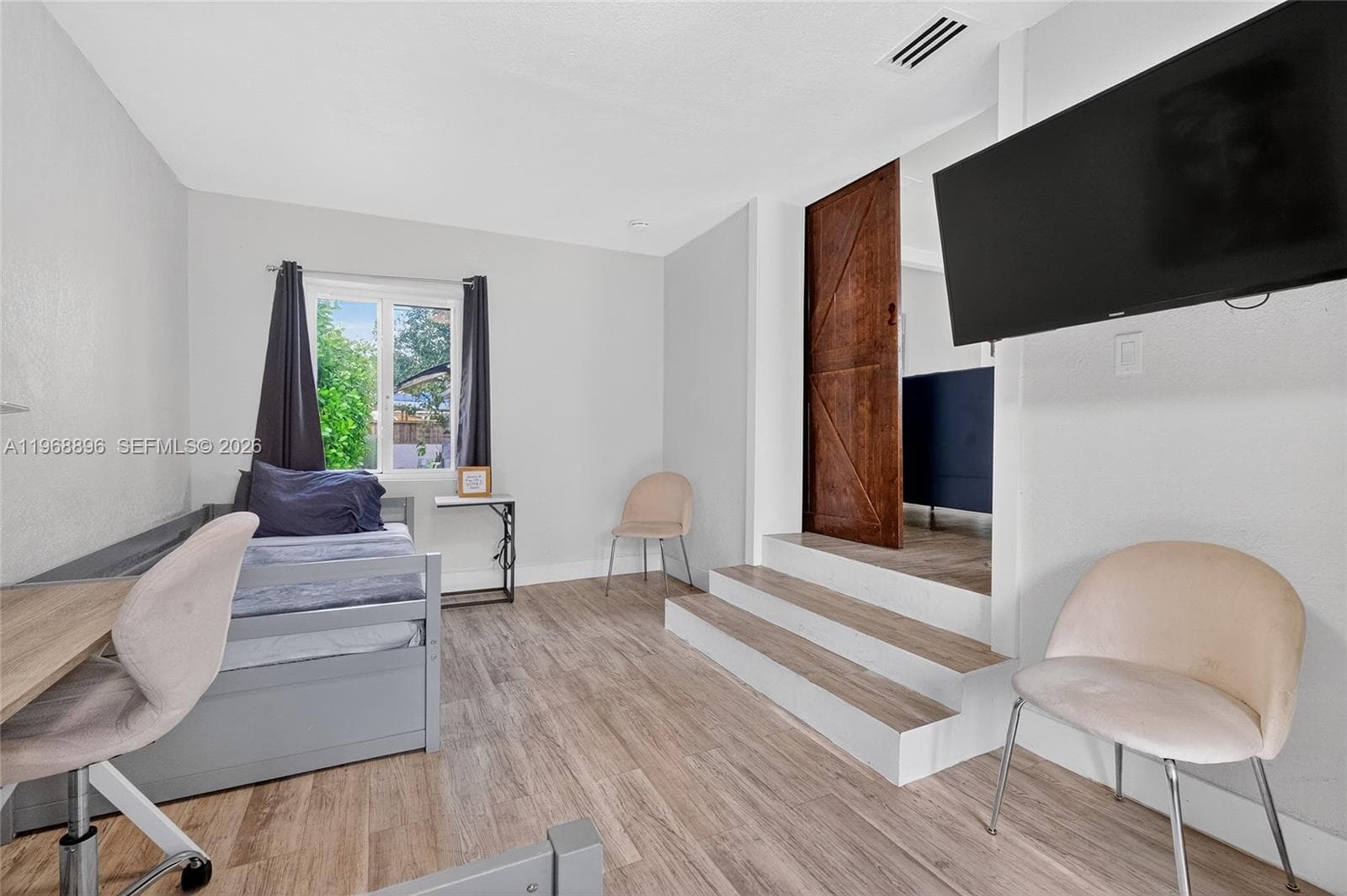 231 NW 44th St, Miami FL 33127 — 20