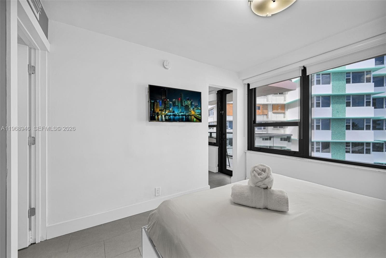 5225 Collins Ave # 714, Miami Beach FL 33140 — 32