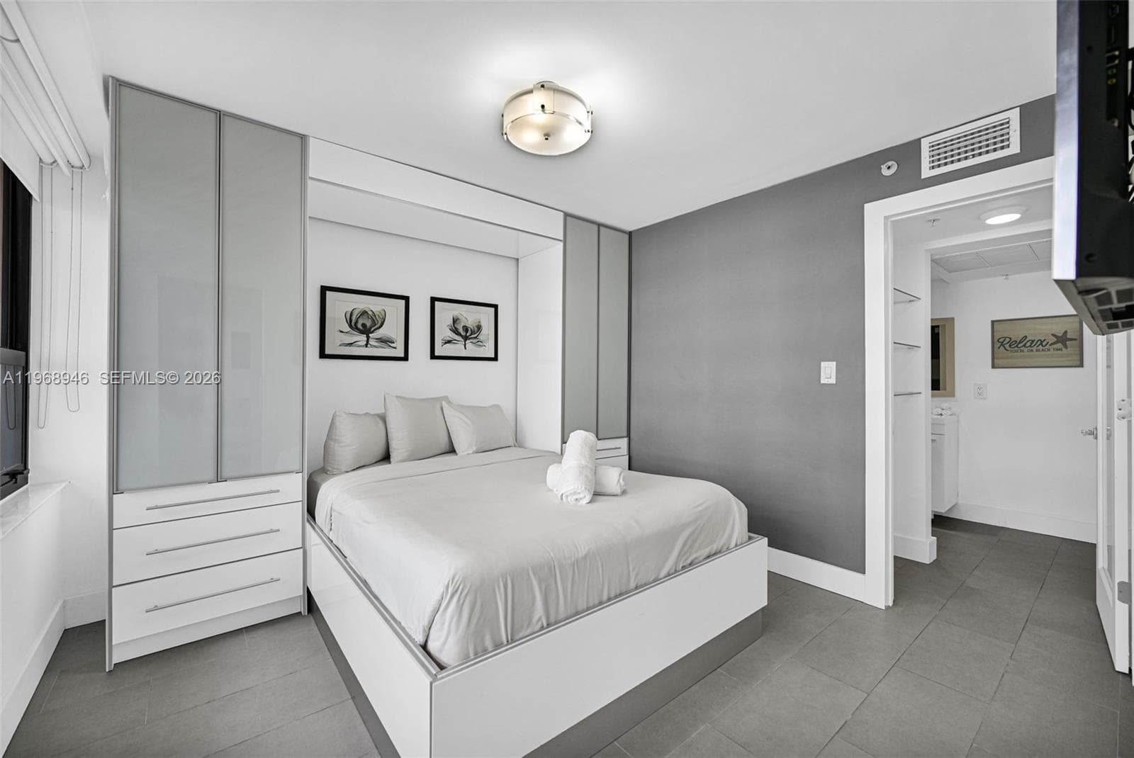 5225 Collins Ave # 714, Miami Beach FL 33140 — 24
