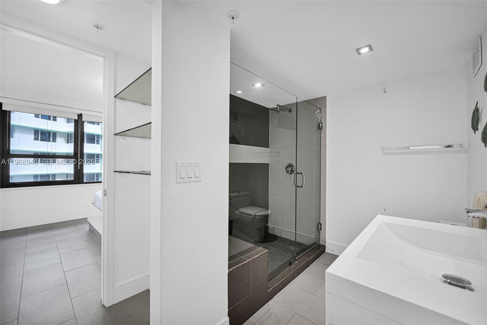 5225 Collins Ave # 714, Miami Beach FL 33140 — 25