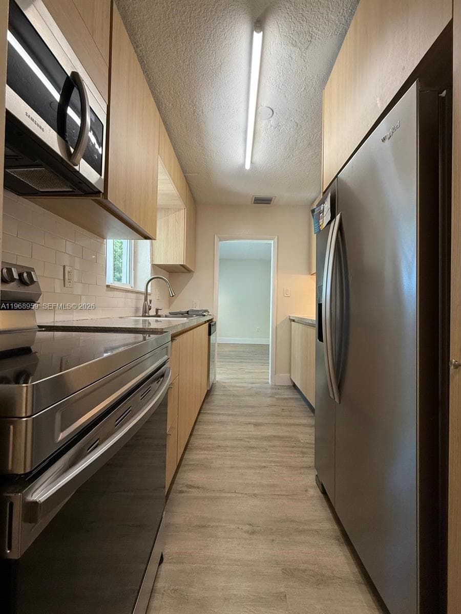 235 NE 46th St, Miami FL 33137 — 7