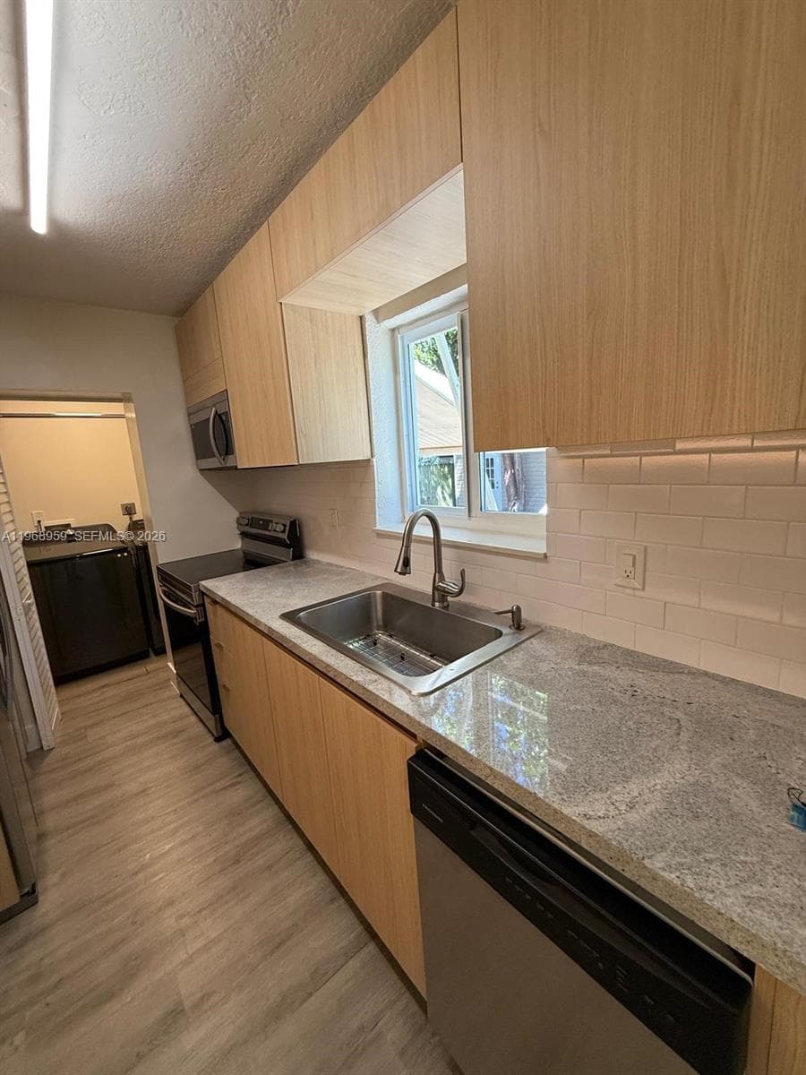 235 NE 46th St, Miami FL 33137 — 11