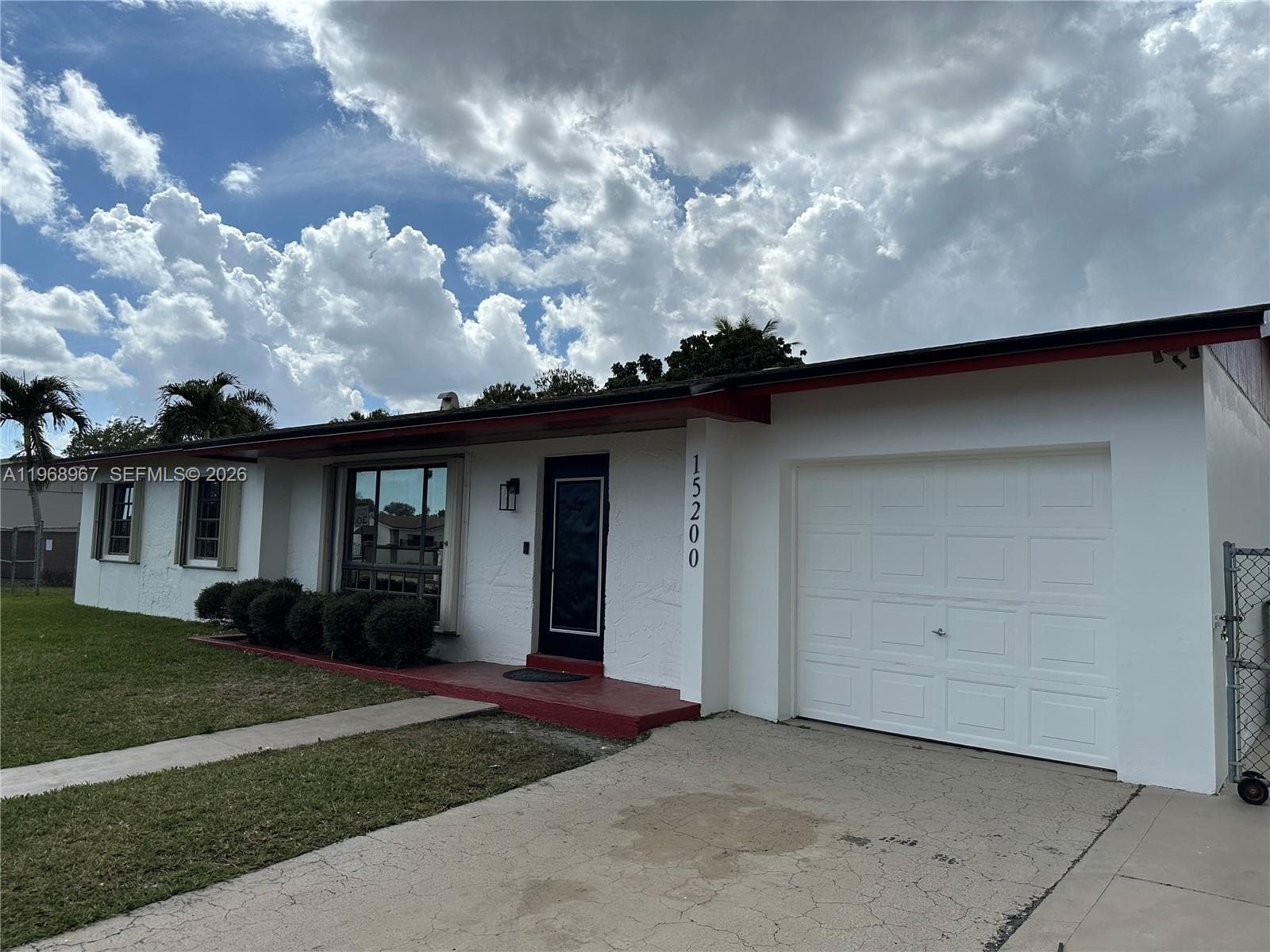 15200 SW 109 ave, Miami FL 33157 — 1