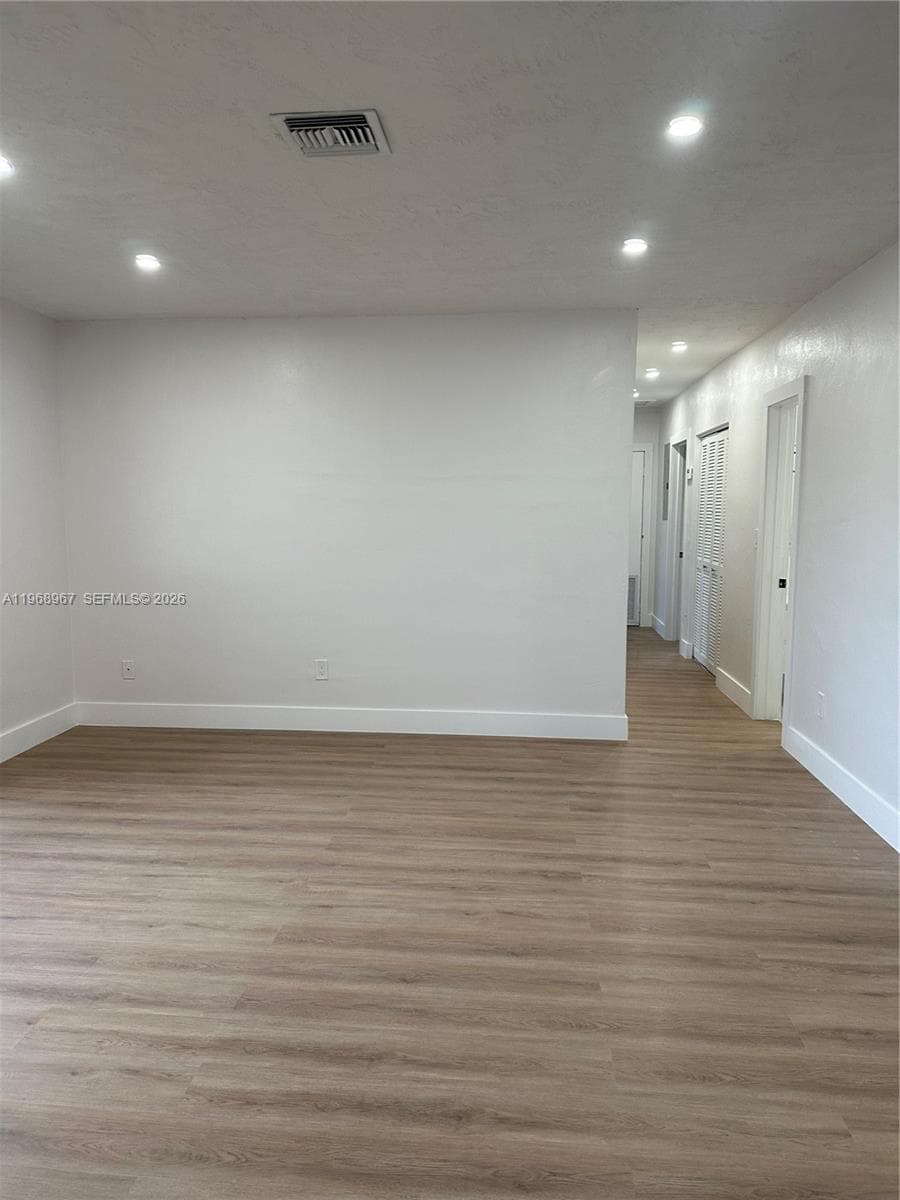 15200 SW 109 ave, Miami FL 33157 — 4