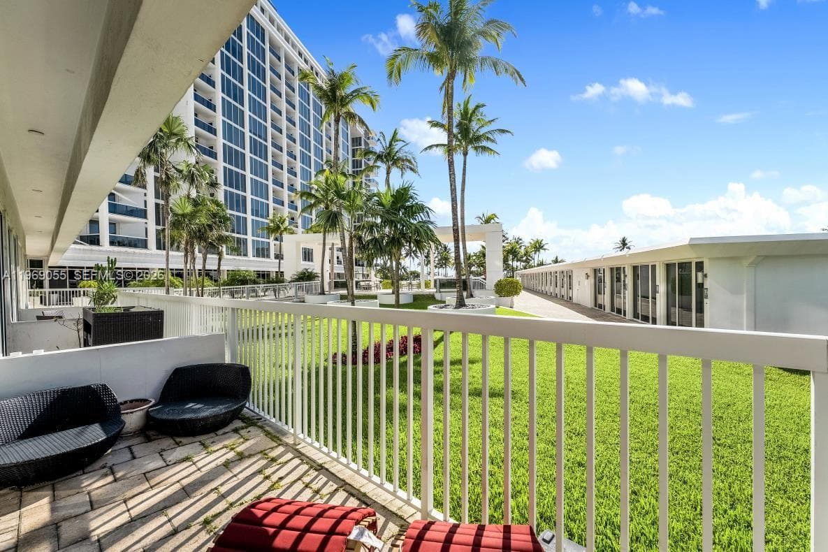 10275 Collins Ave # 102, Bal Harbour FL 33154 — 16