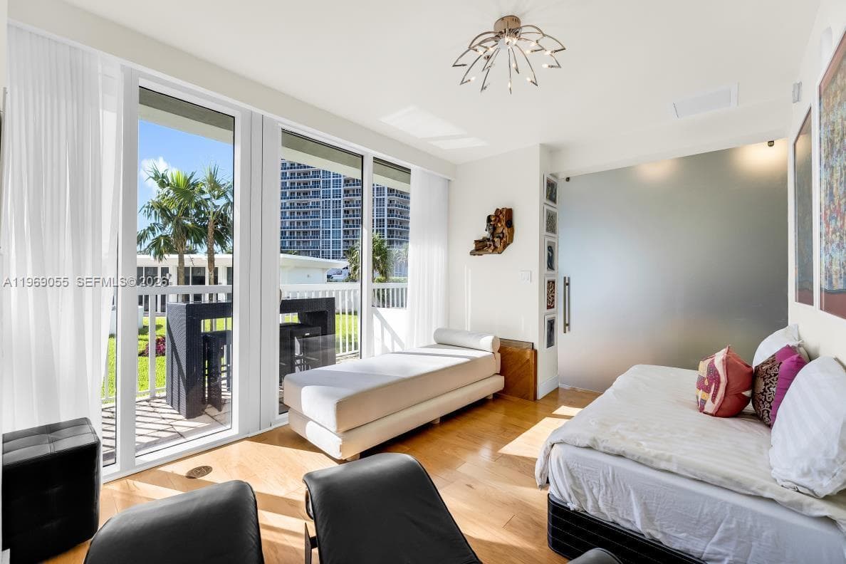 10275 Collins Ave # 102, Bal Harbour FL 33154 — 15
