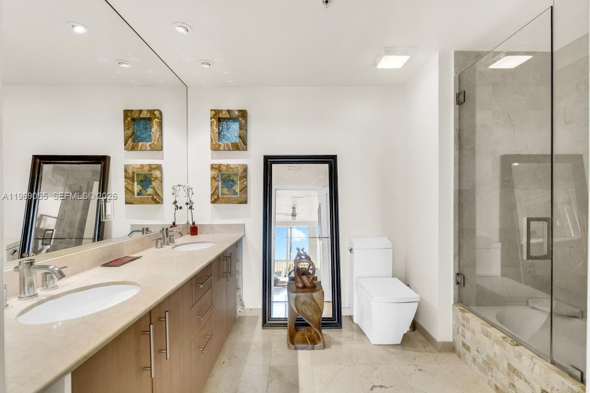 10275 Collins Ave # 102, Bal Harbour FL 33154 — 21