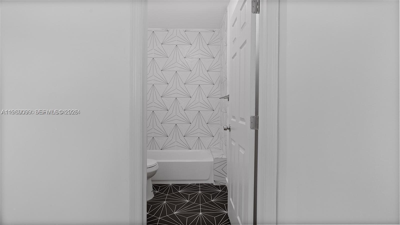 1561 Jefferson Avenue, Miami Beach FL 33139 — 32
