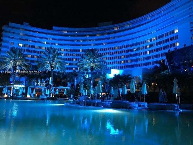 4401 Collins Ave # 1706, Miami Beach FL 33140 — 73