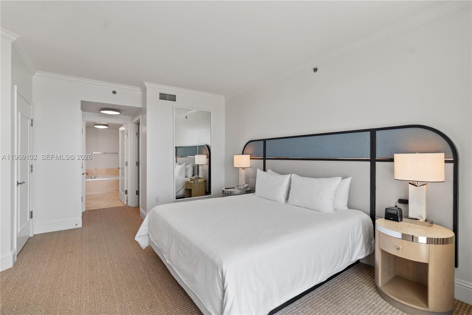 4401 Collins Ave # 1706, Miami Beach FL 33140 — 32