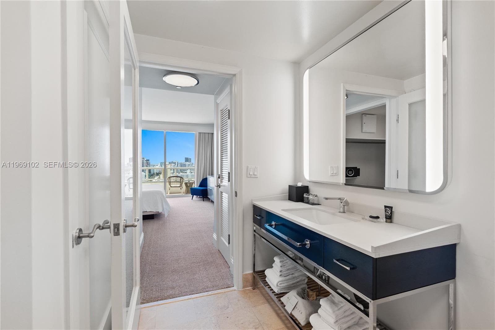 4401 Collins Ave # 1706, Miami Beach FL 33140 — 34
