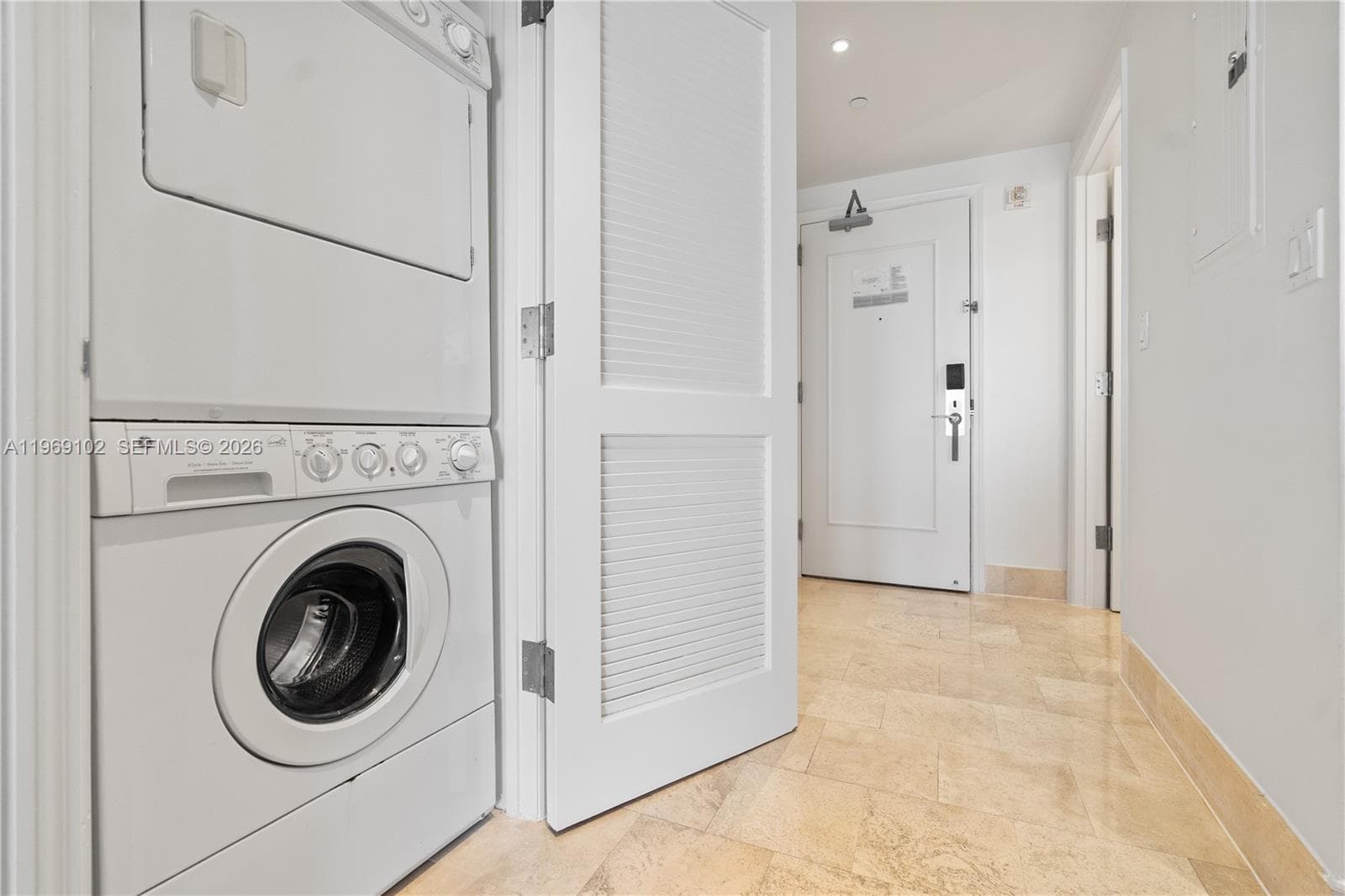 4401 Collins Ave # 1706, Miami Beach FL 33140 — 41