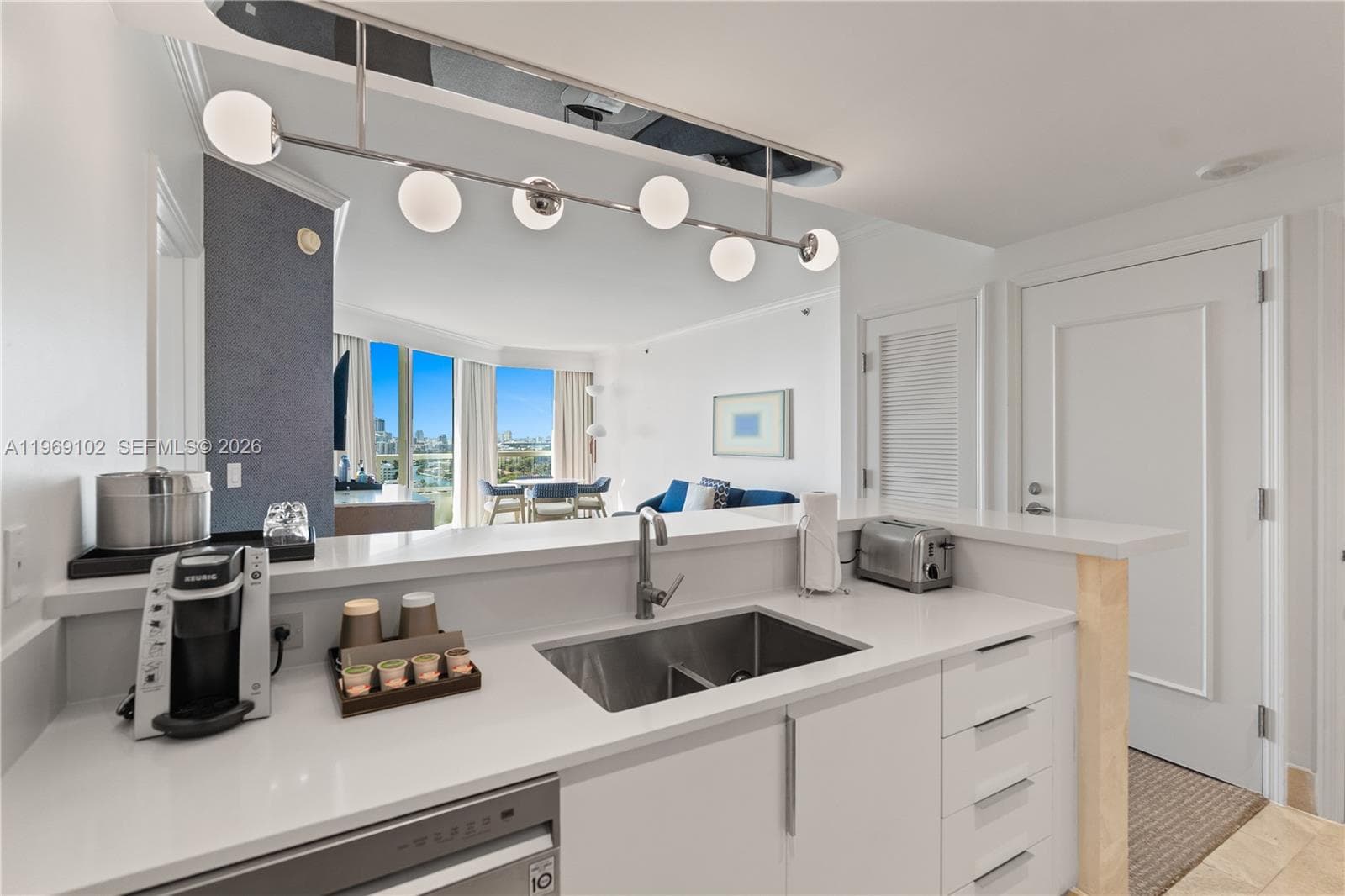 4401 Collins Ave # 1706, Miami Beach FL 33140 — 25