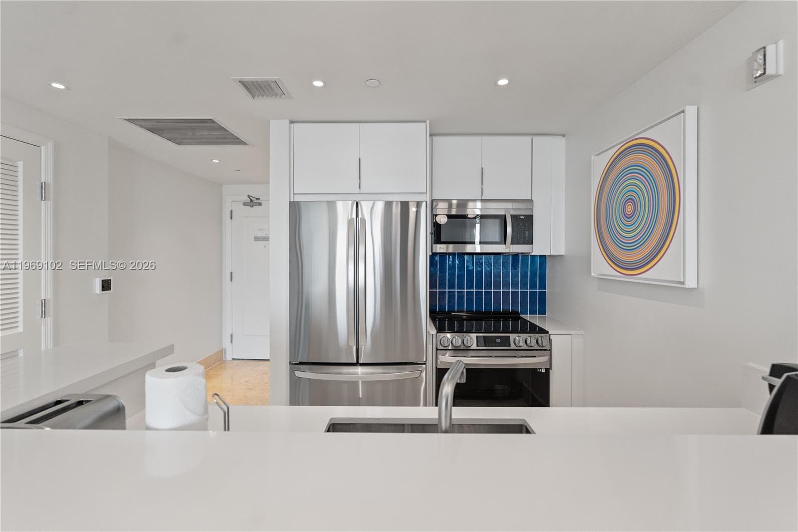 4401 Collins Ave # 1706, Miami Beach FL 33140 — 21