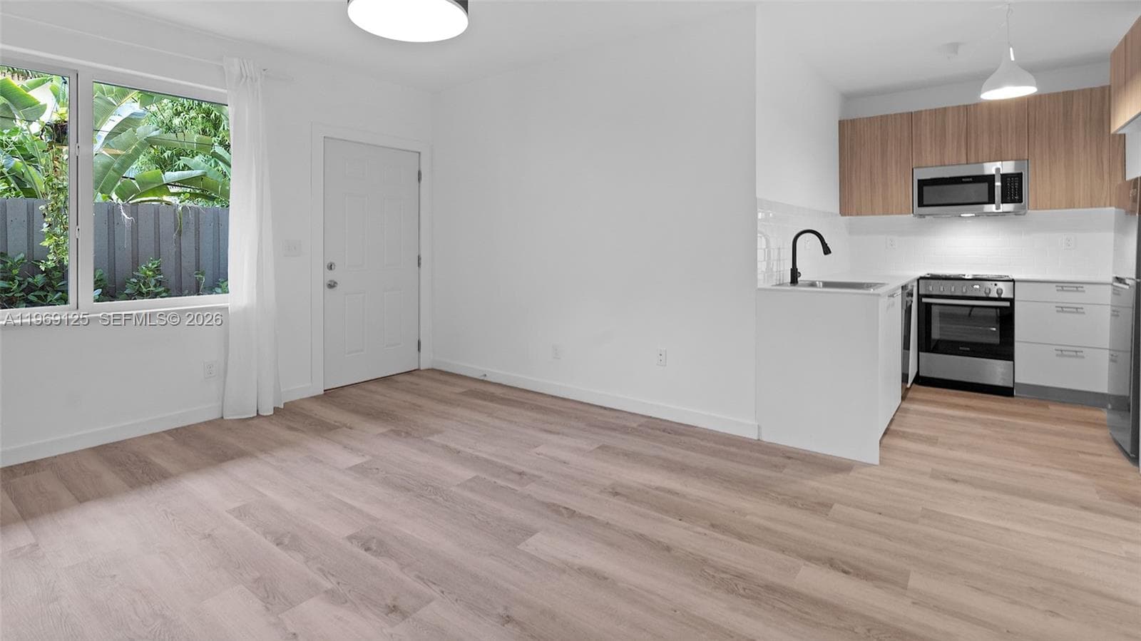 1561 Jefferson Avenue, Miami Beach FL 33139 — 64