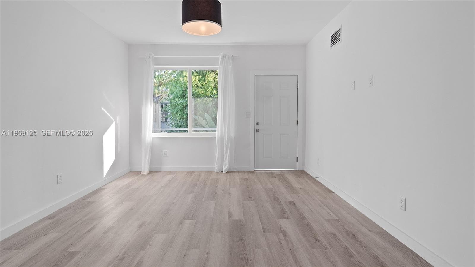 1561 Jefferson Avenue, Miami Beach FL 33139 — 60
