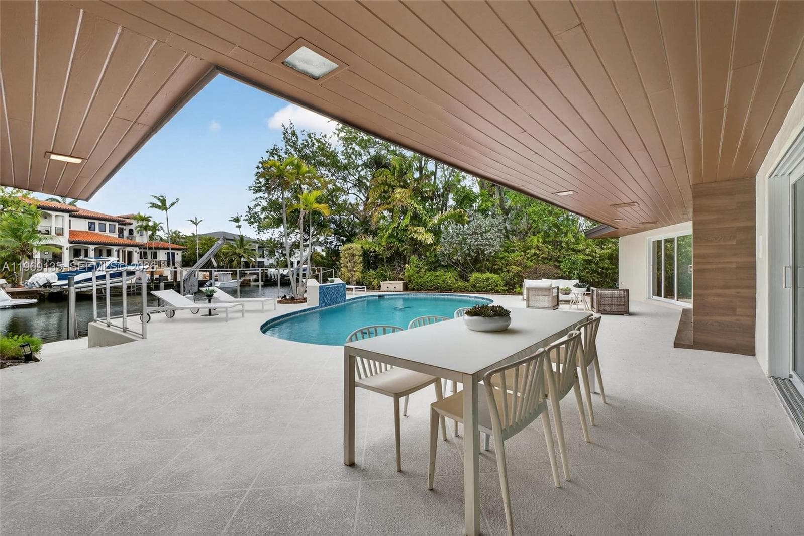 13060 Lerida St, Coral Gables FL 33156 — 18