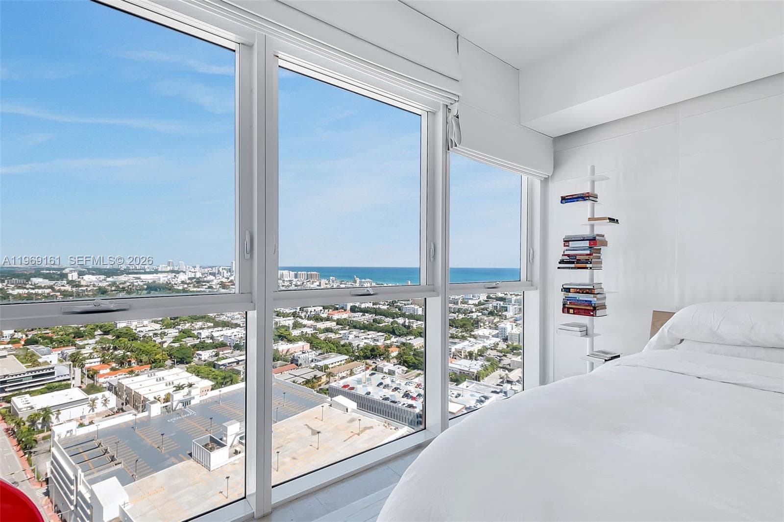 450 Alton Rd # 3208, Miami Beach FL 33139 — 2