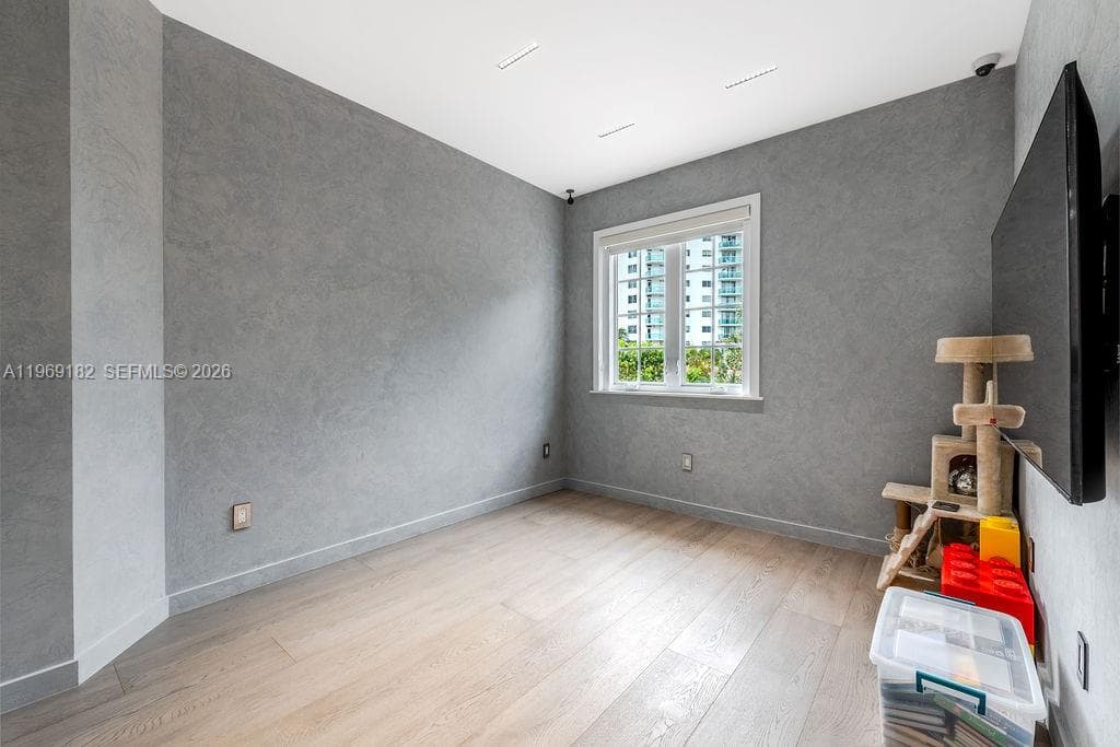 Golden Gate Estates & Mar, Sunny Isles Beach, FL — 26
