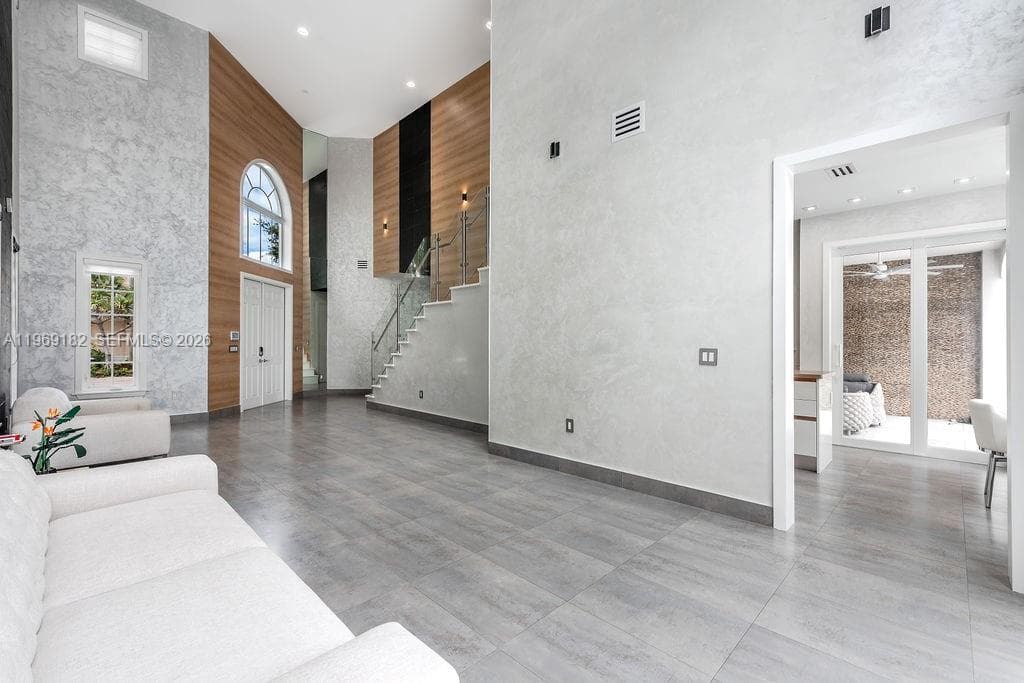 Golden Gate Estates & Mar, Sunny Isles Beach, FL — 7