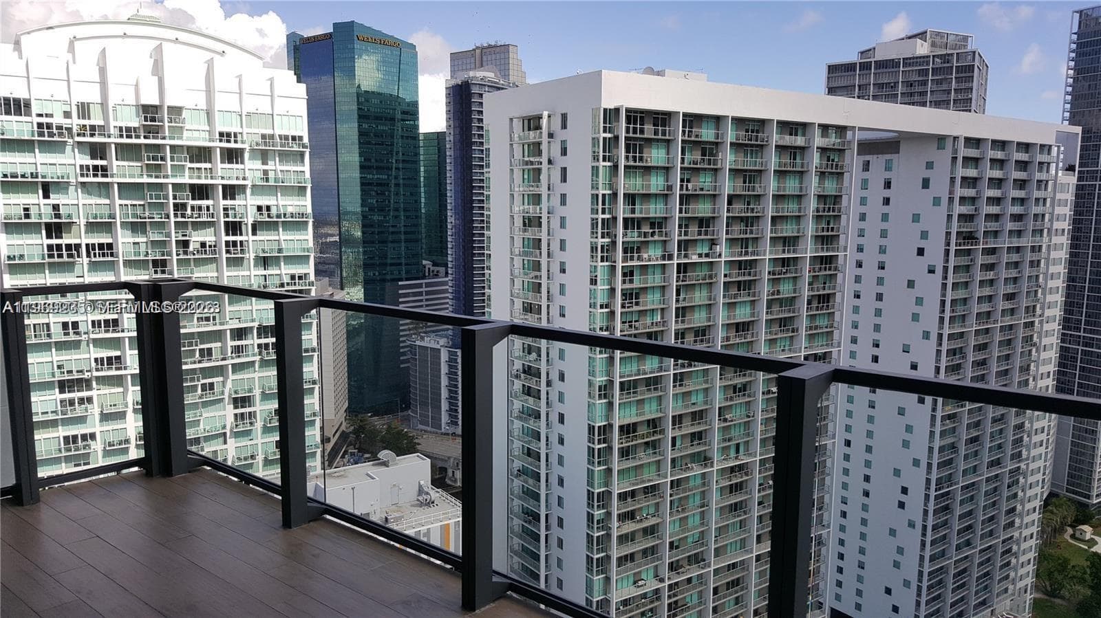68 SE 6th St # 3305, Miami FL 33131 — 1