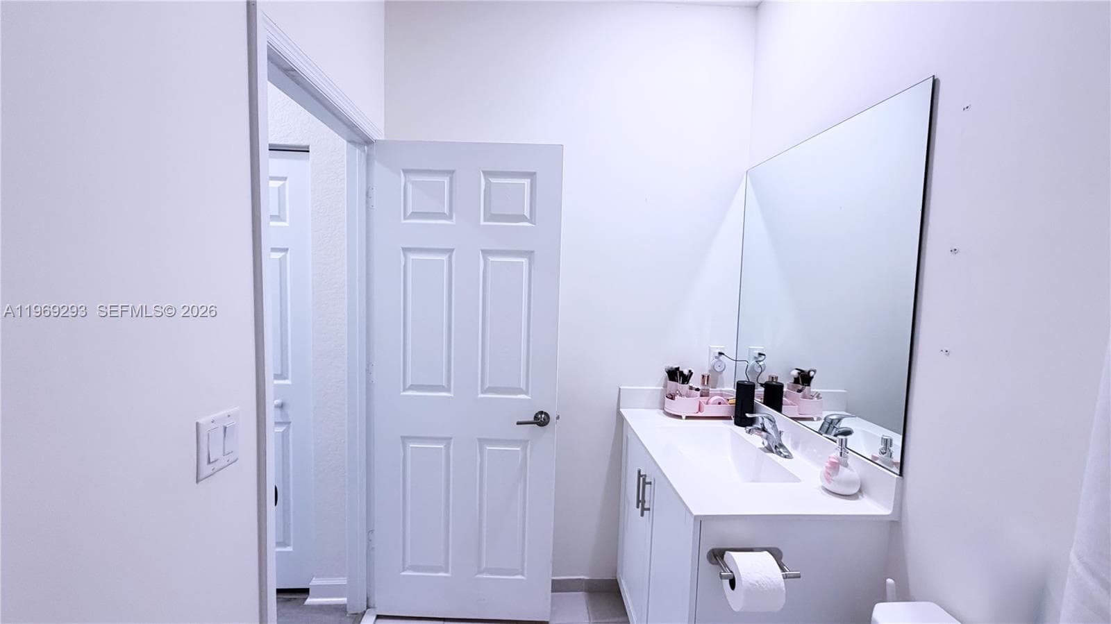 3264 W 100th Ter # 3264, Hialeah FL 33018 — 17