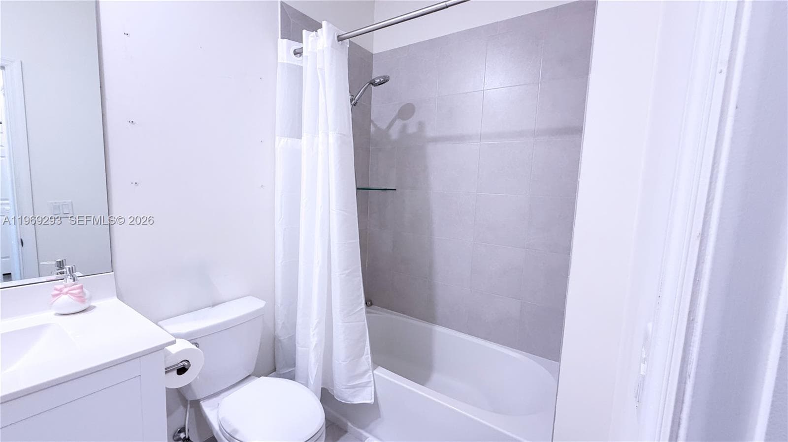 3264 W 100th Ter # 3264, Hialeah FL 33018 — 16
