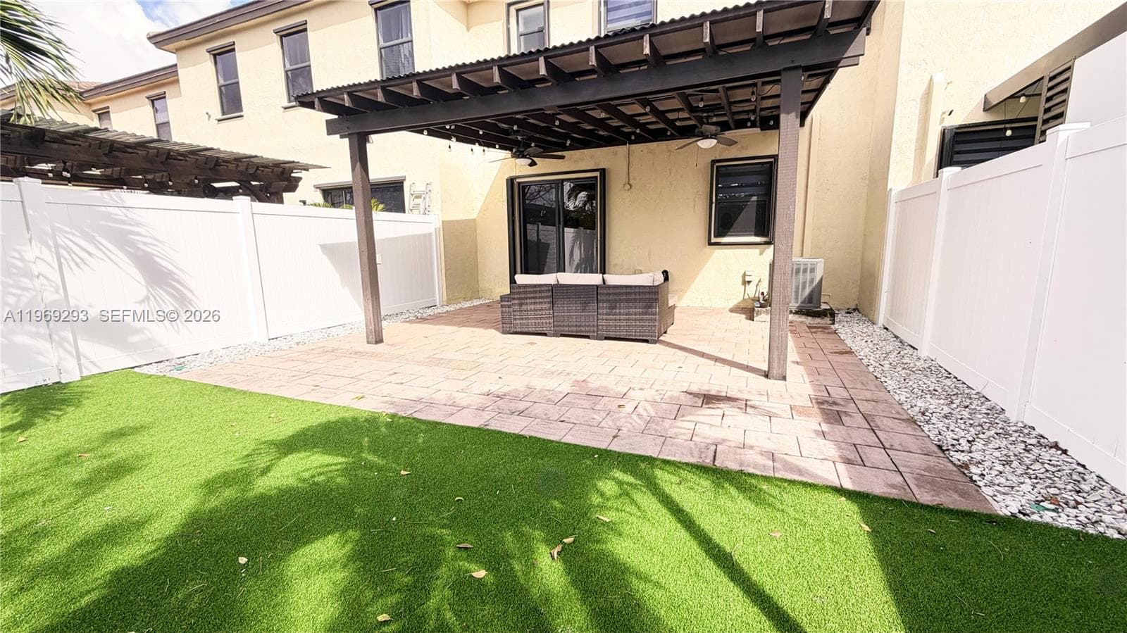 3264 W 100th Ter # 3264, Hialeah FL 33018 — 8