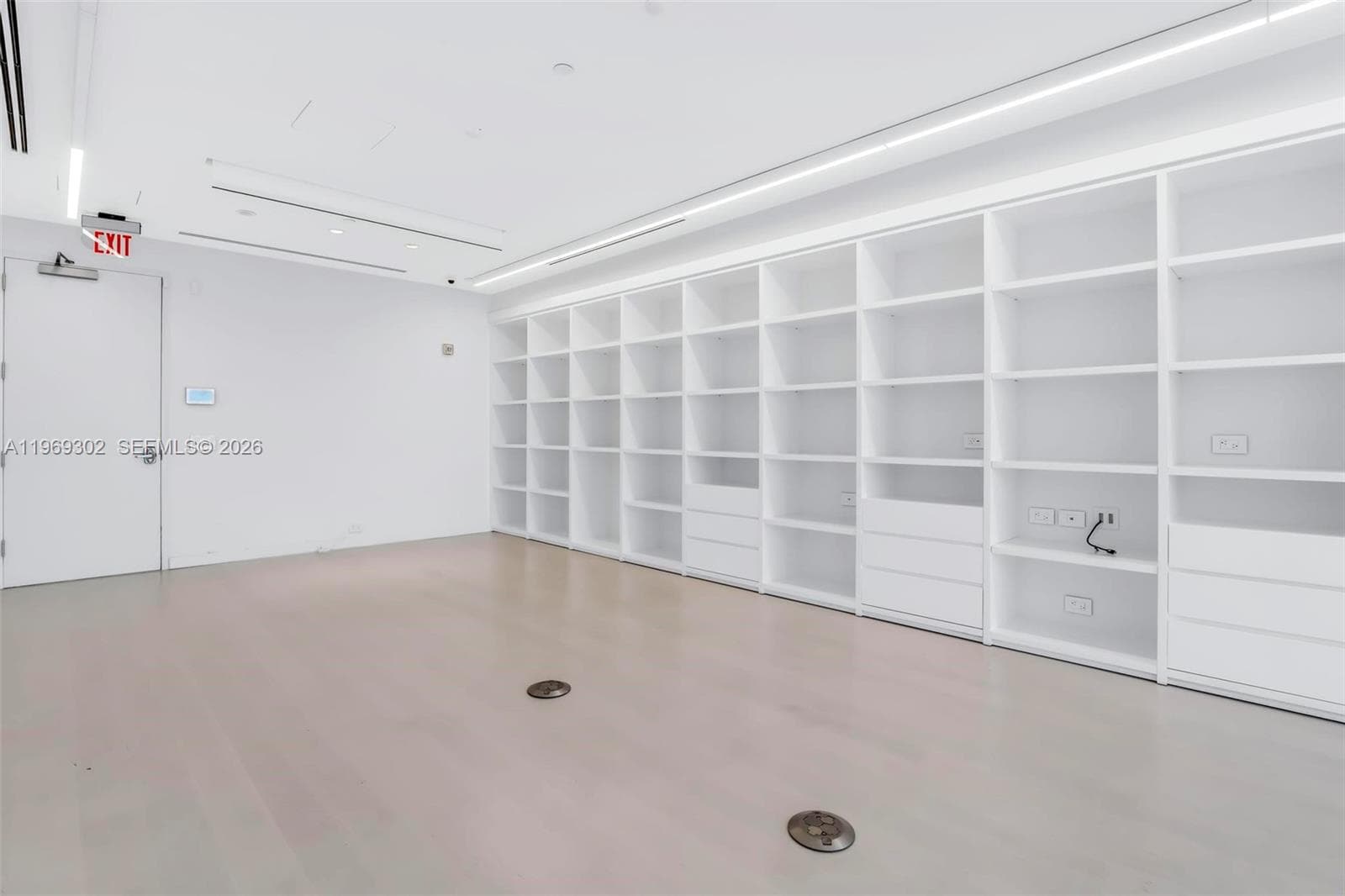 175 SW 7th St # 1715, Miami FL 33130 — 9