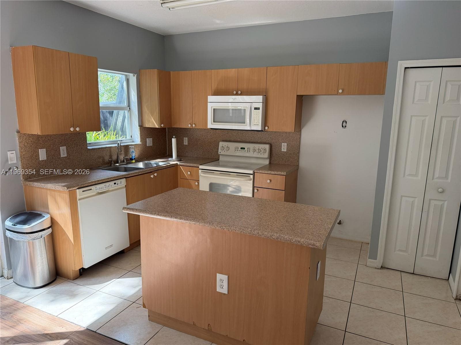 1606 SE 31st Ct, Homestead FL 33035 — 3