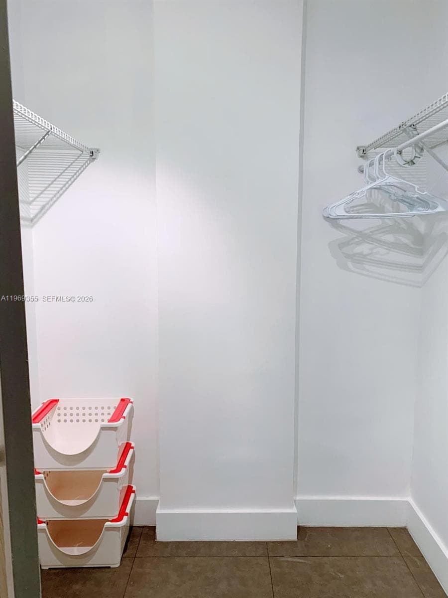 19370 Collins Ave # 319, Sunny Isles Beach FL 33160 — 17