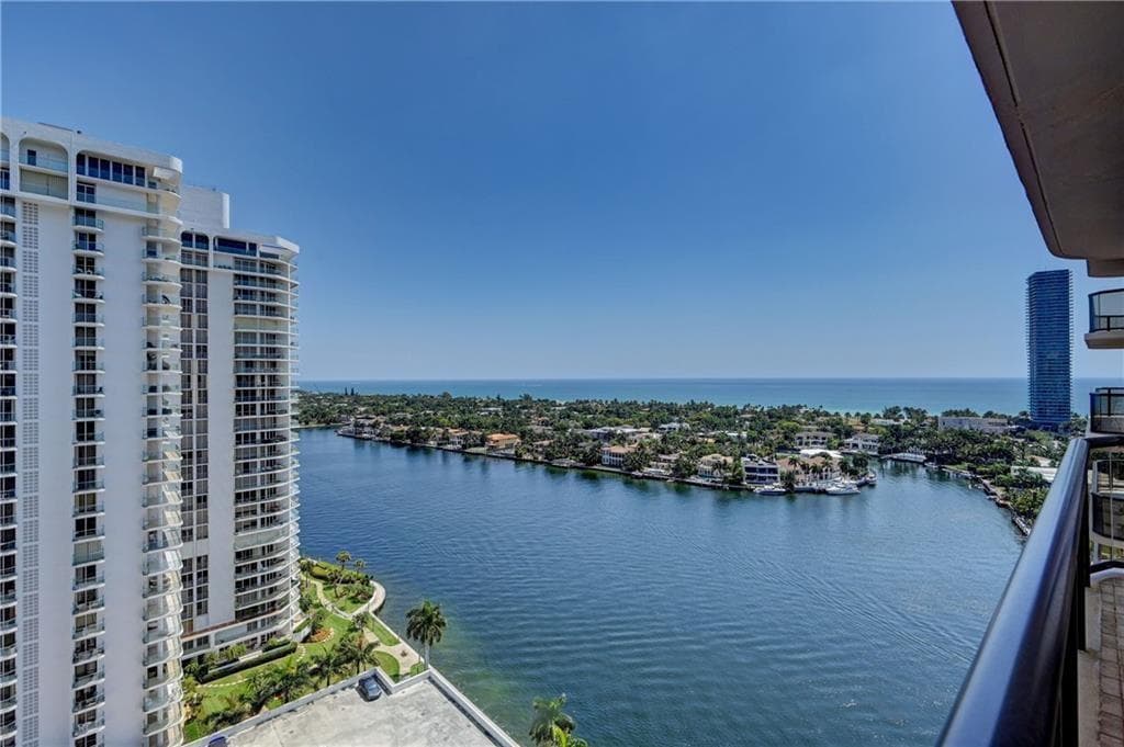 19667 Turnberry Way, Miami FL 33180 — 46